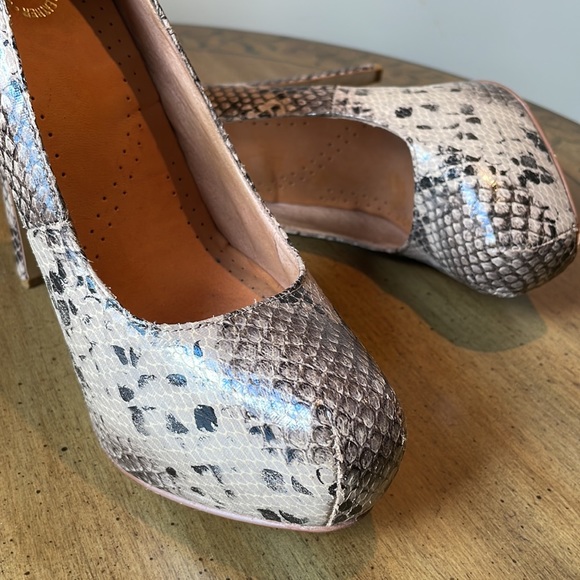 Aldo snake heals - Picture 3 of 5